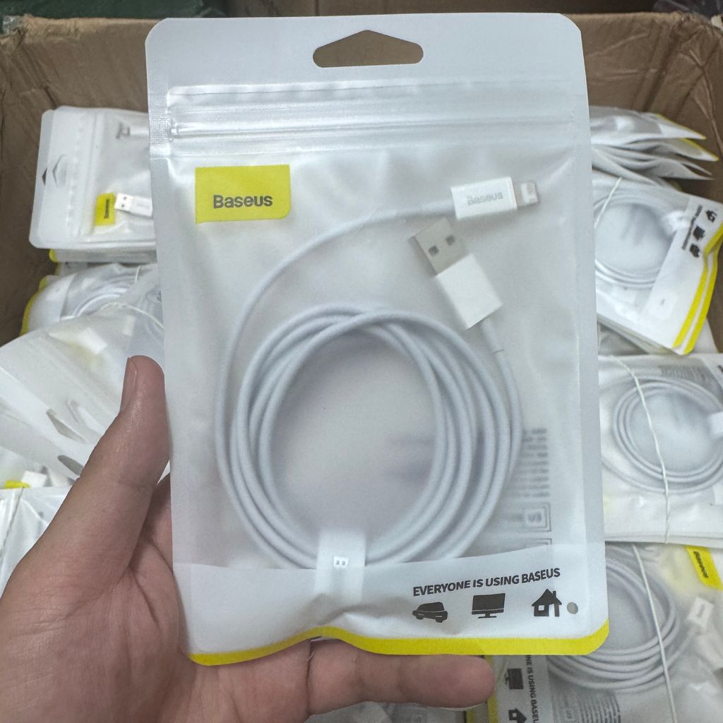 Cáp iPhone hãng Baseus ( màu trắng )