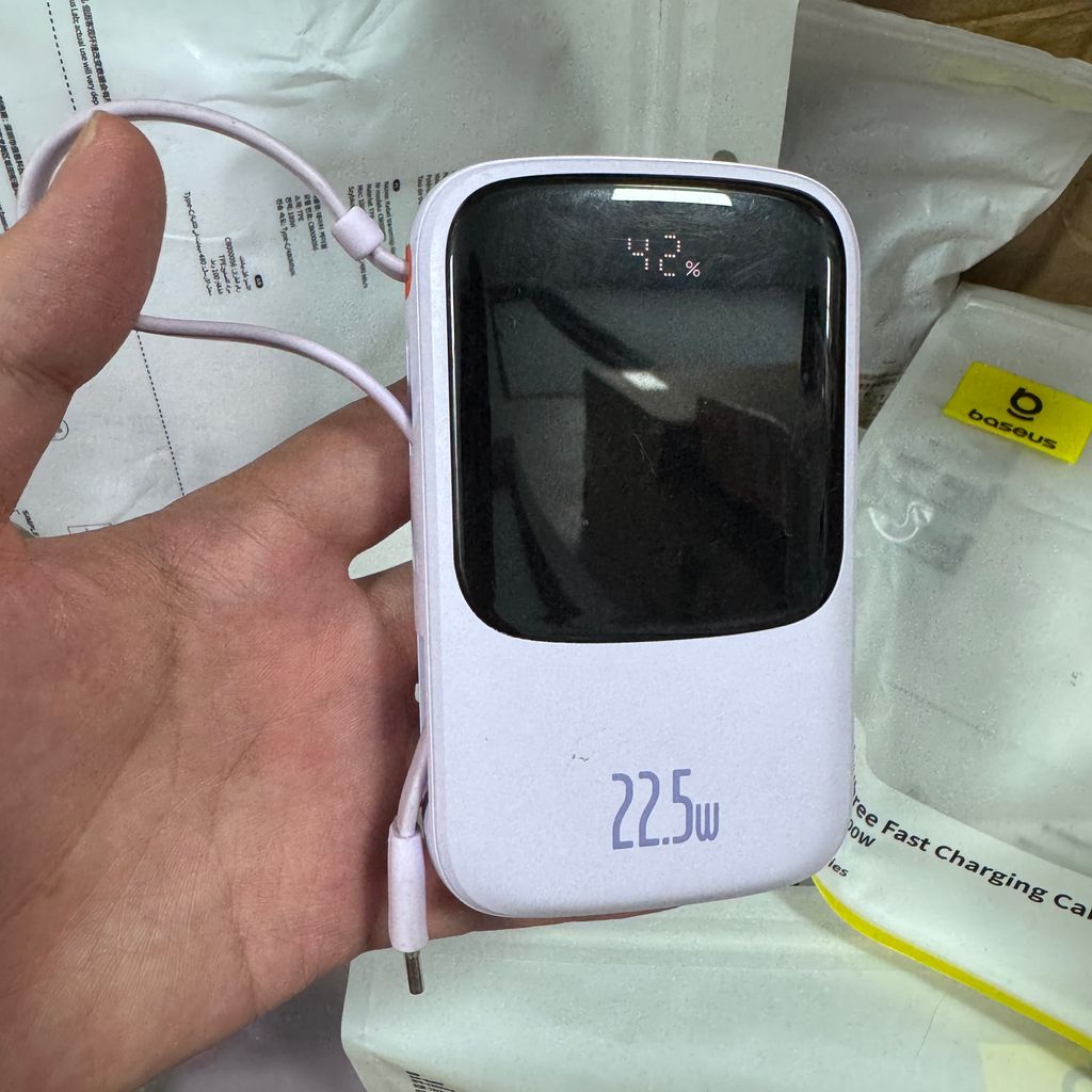 Pin dự phòng Baseus QPow 10.000MAh liền cáp C sạc nhanh 22.5W ( trưng bày )