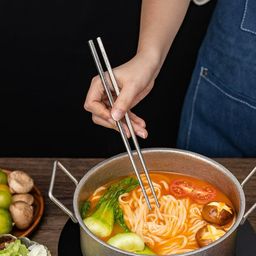 Đôi đũa Titanium Nguyên Chất thương hiệu RYP, Kháng khuẩn, siêu nhẹ, chống trơn