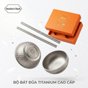 Bộ 2 Bát + 2 đôi đũa TITAN hãng Monber's Mark, chất liệu hợp kim mạ Titanium