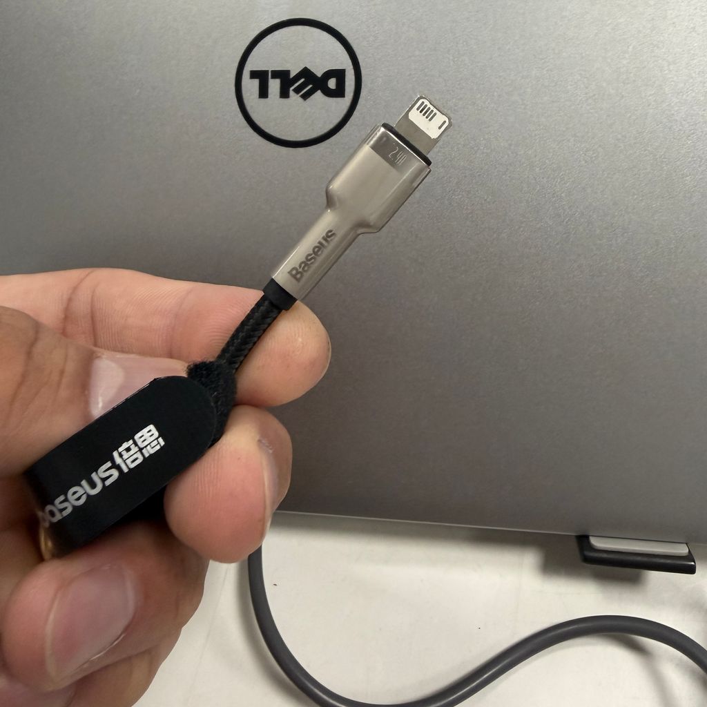 Cách sử dụng Cáp sạc iPhone Baseus Cafule Metal – USB-A to Lightning 2.4A - dài 25cm Hướng dẫn thao tác sử dụng và trải nghiệm thực tế Cáp sạc iPhone Baseus Cafule Metal – USB-A to Lightning 2.4A - dài 25cm