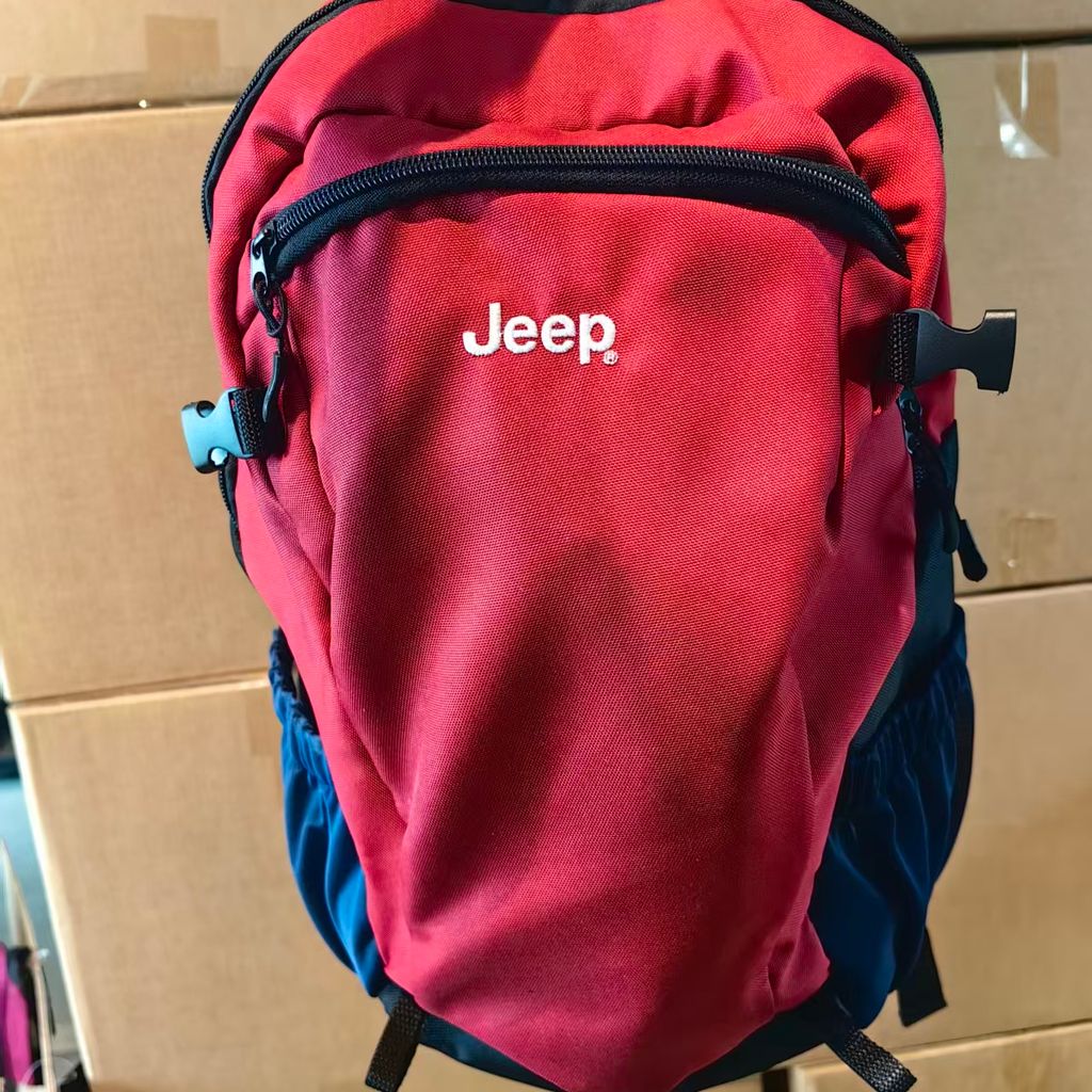 Balo JEEP Thời Trang Nhiều Ngăn Vải Chống Nước Cao Cấp thực tế Balo JEEP Thời Trang Nhiều Ngăn Vải Chống Nước Cao Cấp - Góc chụp chi tiết thực tế 7