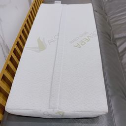 Gối ngủ công thái học cỡ thấp SATEOBA/Enkev - MS5 chất liệu cao su non