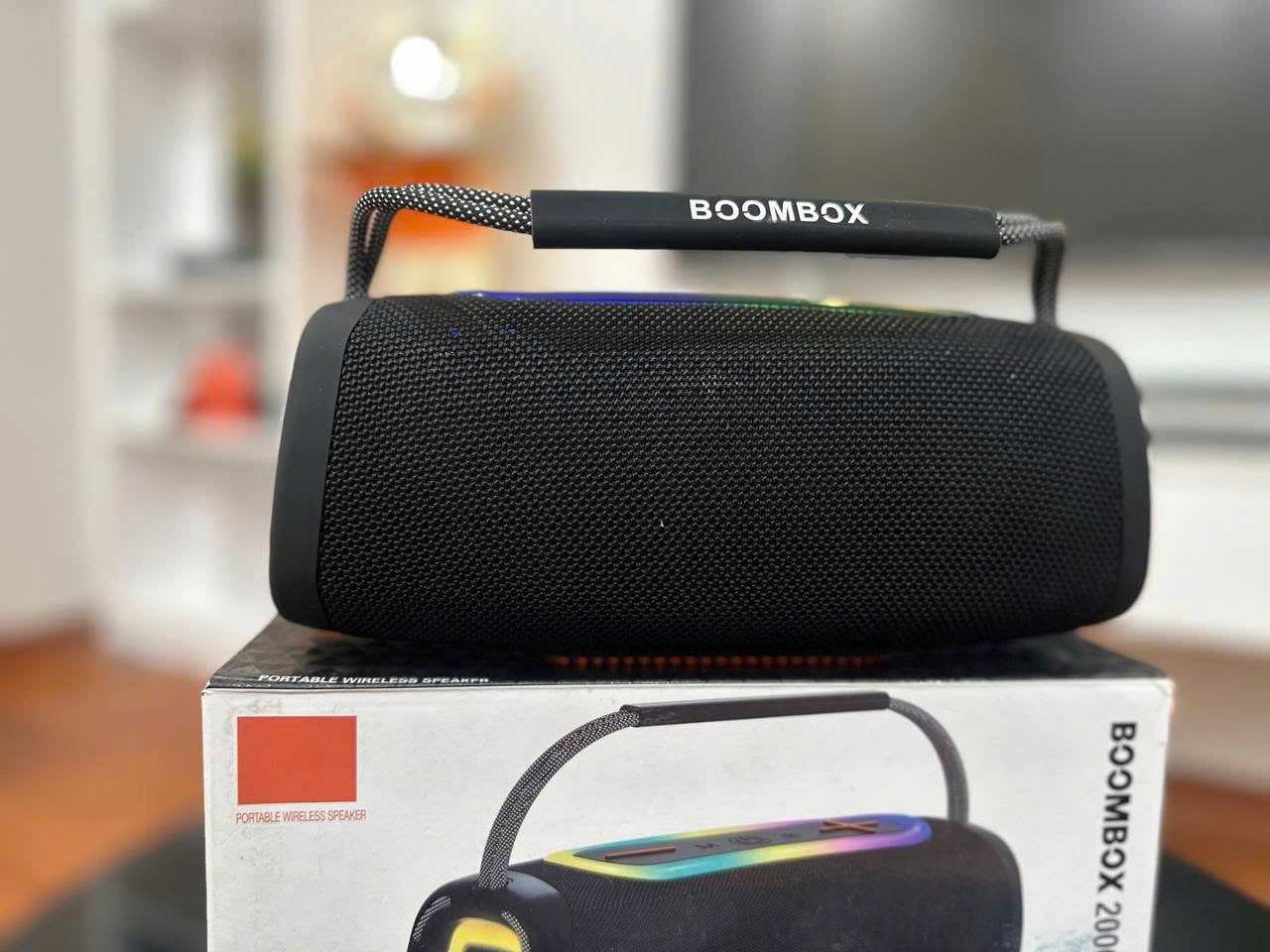 LOA BOOMBOX 2000 - MÀU ĐEN