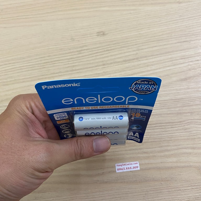 [Kho Long Biên] Pin sạc Panasonic Eneloop AA Rechargable Battery (Vỉ 4 viên) (2250mAh)