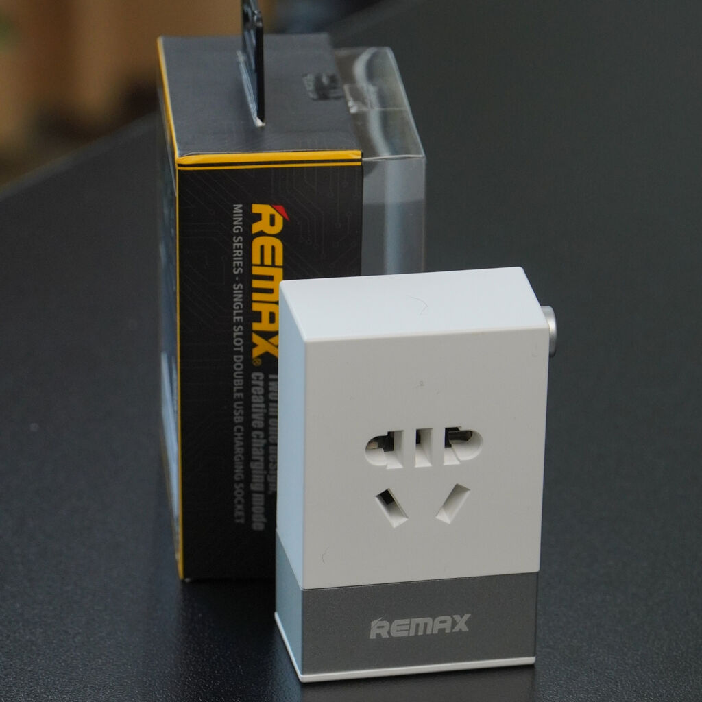 Củ Sạc Đa Năng REMAX RM-2U, có 1 cổng 220v + 2 cổng USB-A - Ảnh 6