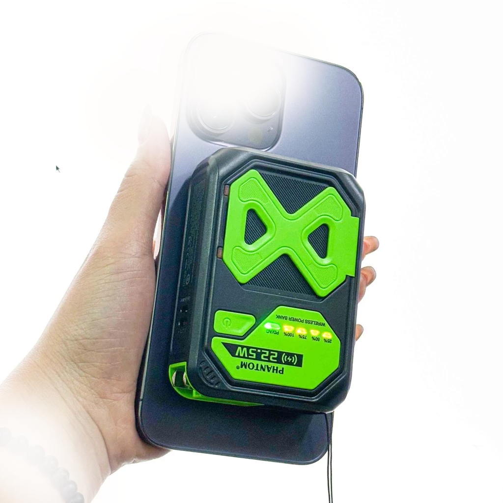 pin dự phòng PHANTOM P40 10.000mah đa năng kèm chân Cắm điện - Ảnh 8