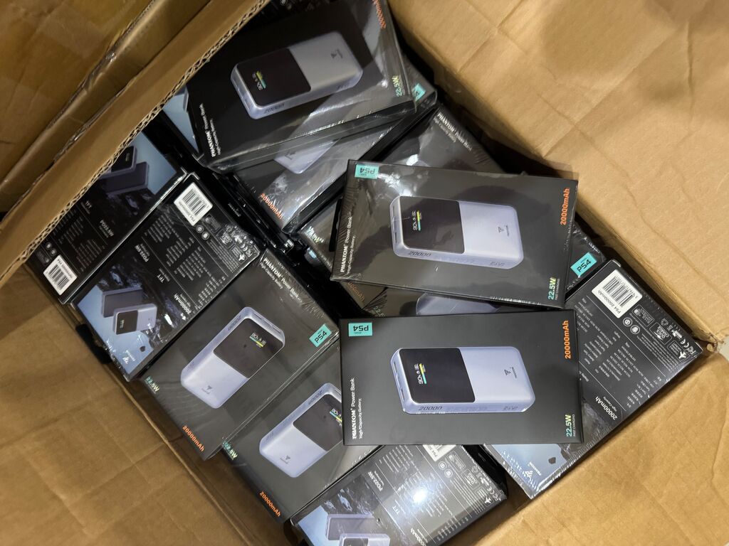 PIN PHANTOM P54 20.000mah sạc nhanh