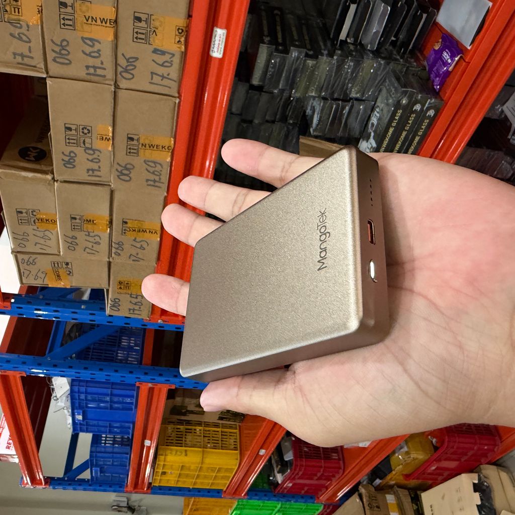 PIN MAGSAFE MANGOTEK 10.000MAH MGP01 -SE2 - Ảnh 4