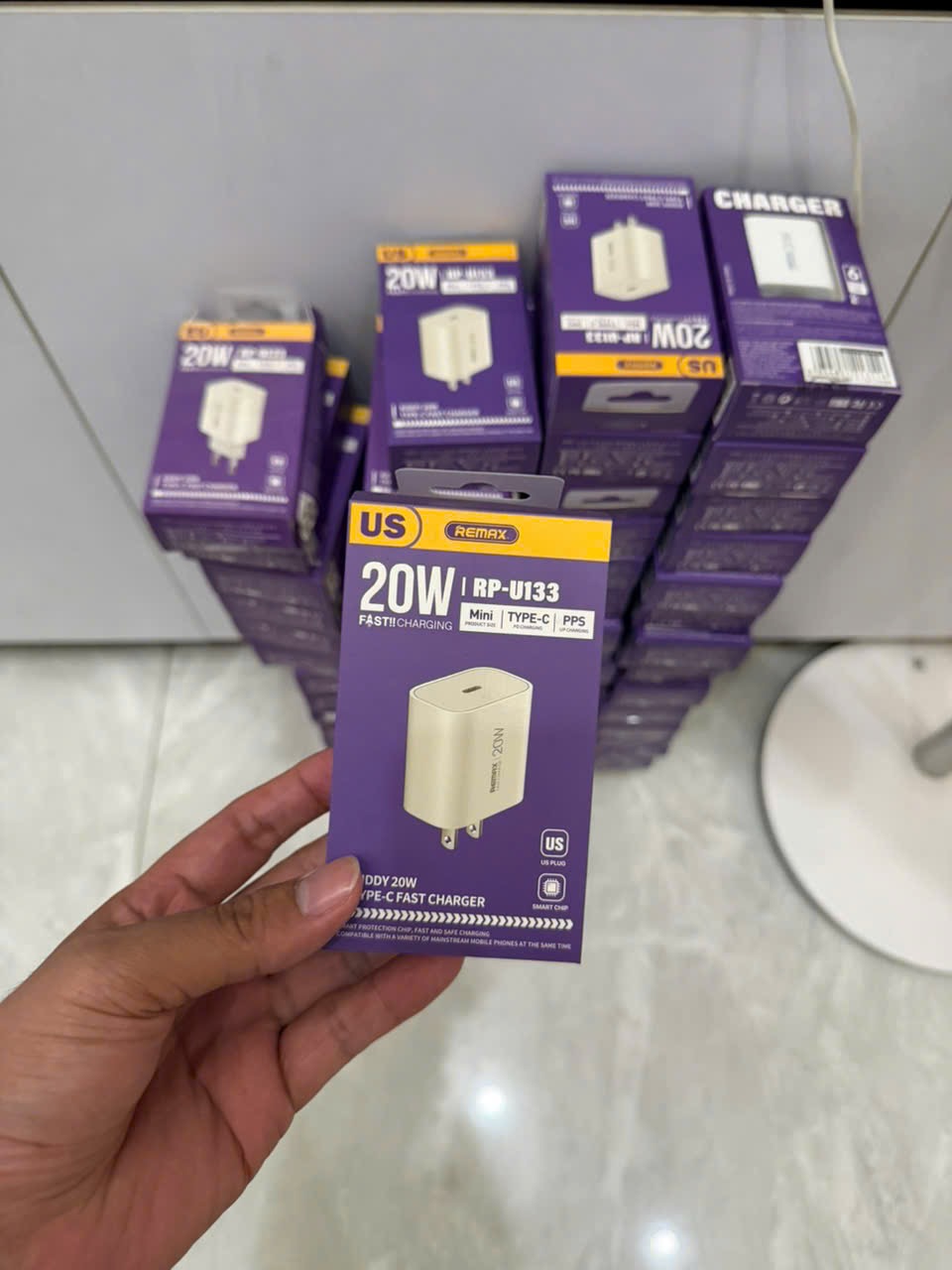 củ sạc remax U133 chính hãng 20w - Ảnh 2