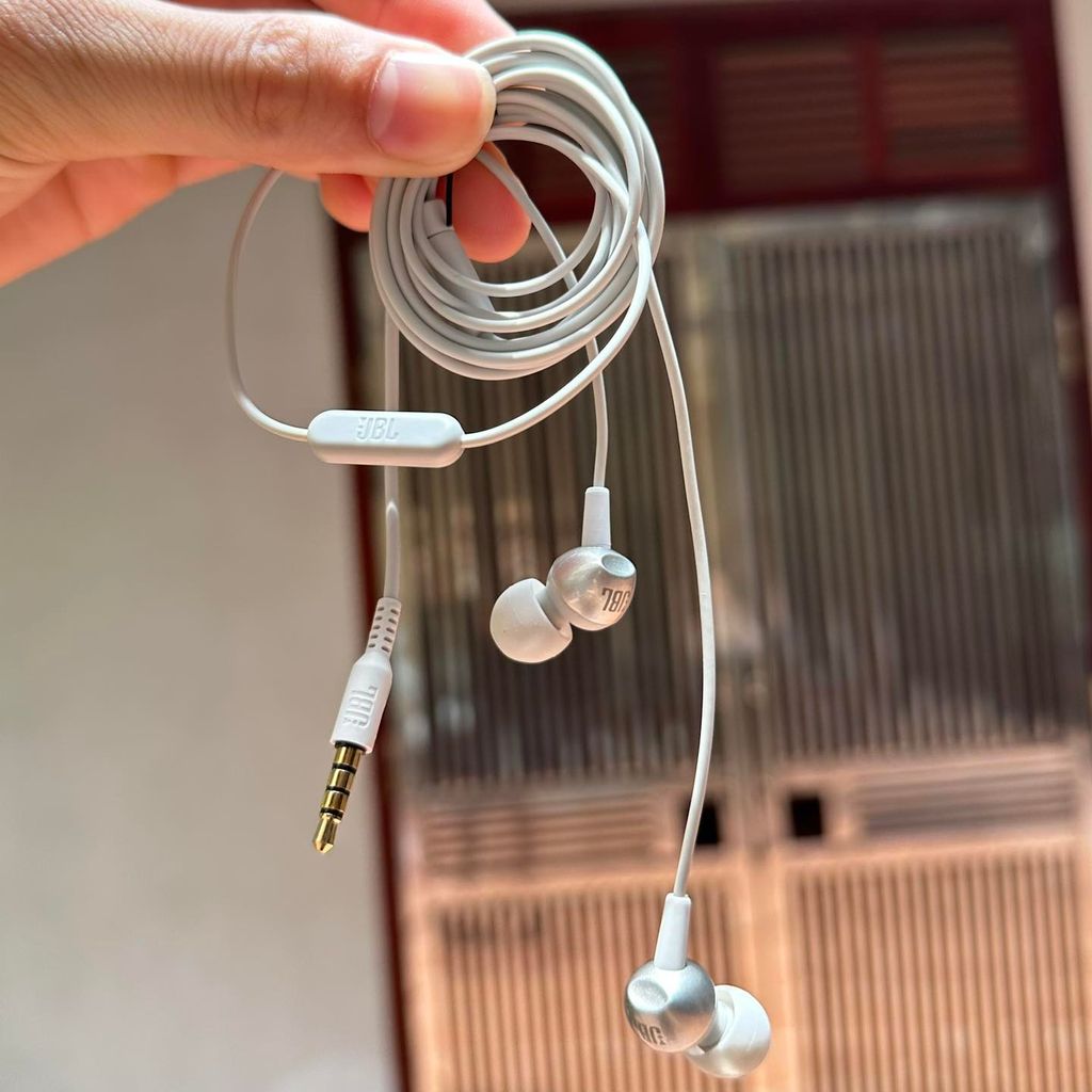 Tai nghe nhét tai có dây In-ear JBL C200SI JBLC200SIU ( ko hộp ) 