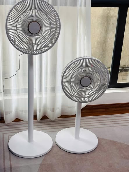 Quạt cây SHARP model: PJ-CD204A, tăng giảm chiều cao, động cơ DC, tiết kiệm điện