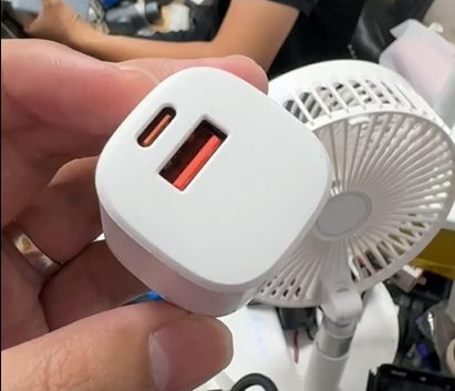 [Kho LB] Củ sạc nhanh XM008 20w, công nghệ GaN, 2 cổng sạc A & C , chân gập  ( ko hộp )