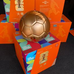 Bóng rượu Ngũ Lương Dịch liên danh FIFA Worldcup 2026 phiên bản giới hạn
