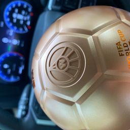 Bóng rượu Ngũ Lương Dịch liên danh FIFA Worldcup 2026 phiên bản giới hạn