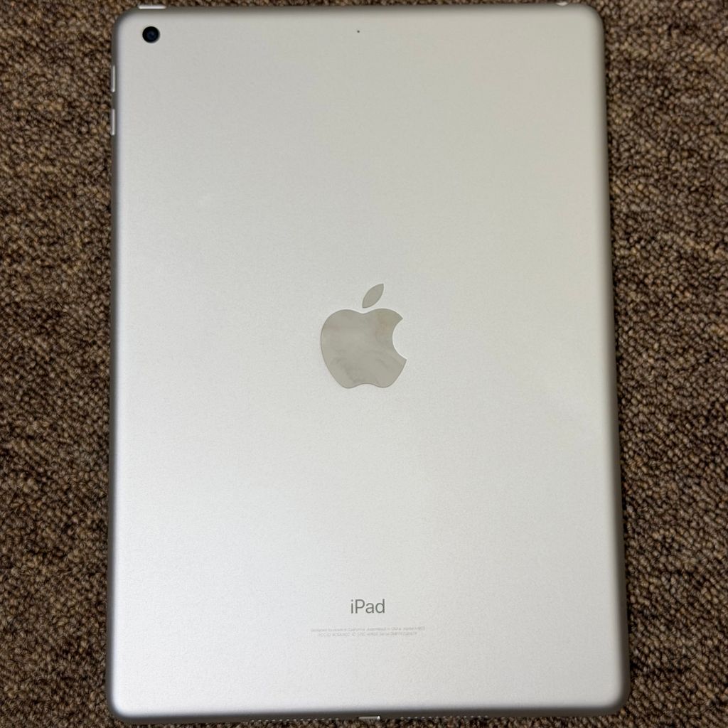 ipad Gen 5 128GB wifi likenew 99% pin cao 9x-100