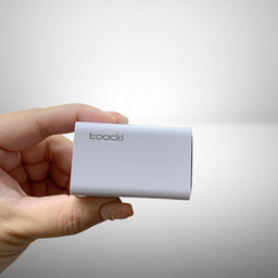 Củ sạc nhanh GaN TOOCKI 67W – 3 cổng (2 USB-C + 1 USB-A). Màu ngẫu nhiên