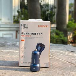 Tẩu sạc nhanh cho xe ô tô 48W, 2 cổng USB-A + USB-C Toocki