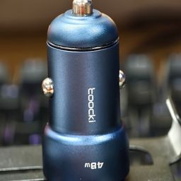Tẩu sạc nhanh cho xe ô tô 48W, 2 cổng USB-A + USB-C Toocki