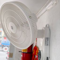 Quạt treo tường Jipin JP-FGB-B22SR - cảm biến và điều khiển bằng Xiaomi home
