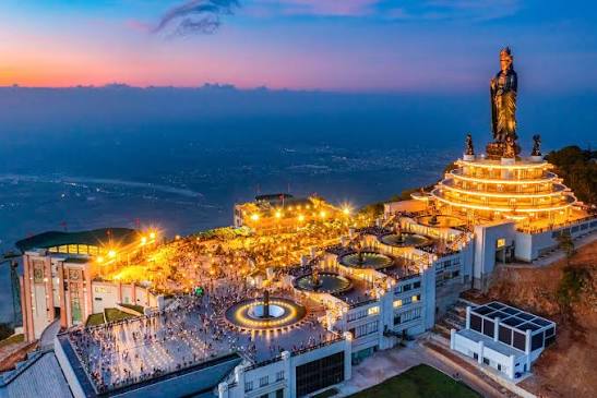 Tour  HÀ NỘI – CẦN THƠ – MIỀN TÂY – TÂY NINH – SÀI GÒN 5N4Đ bay Vietnamairlines 