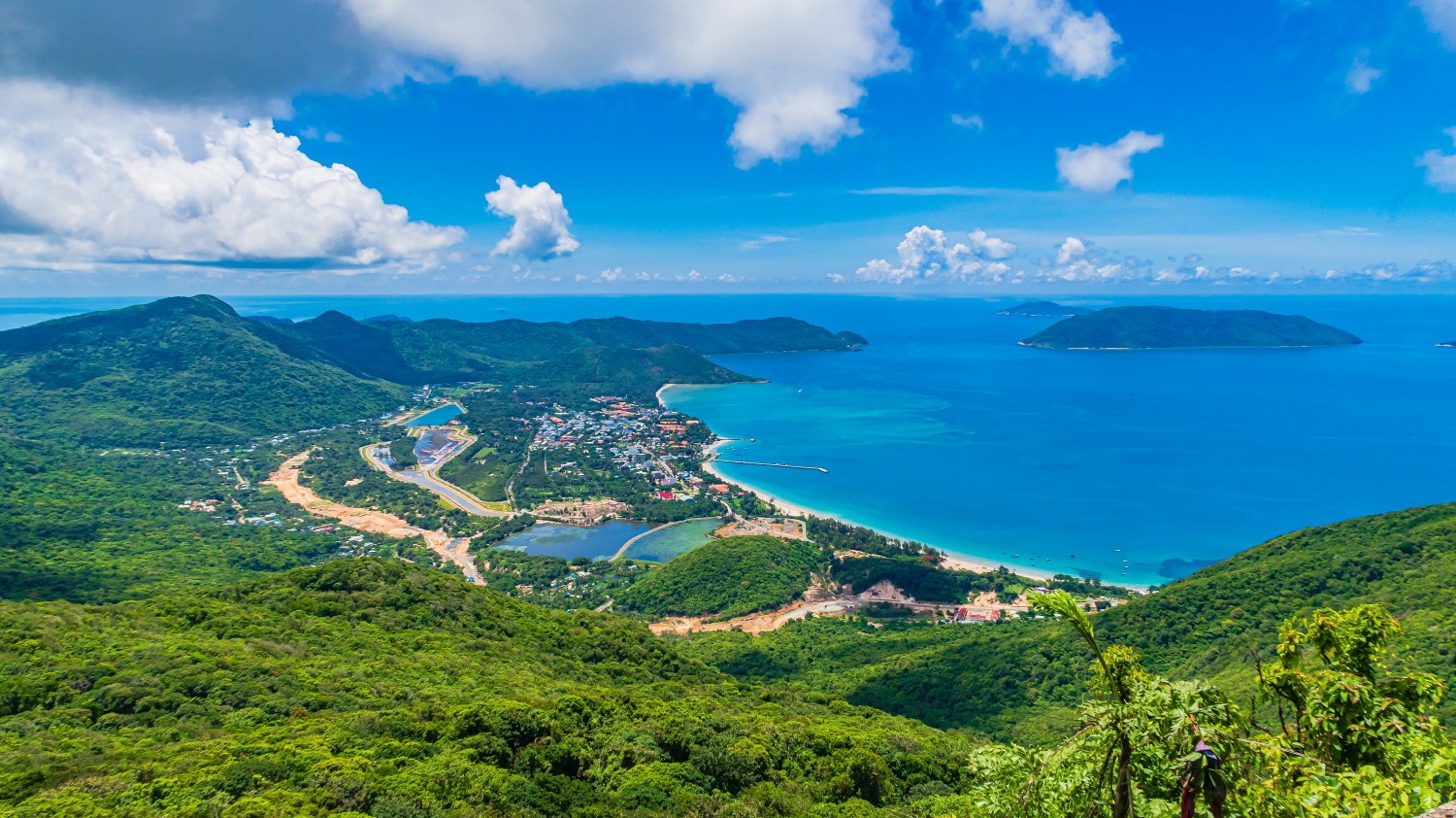 Tour HÀ NỘI – CẦN THƠ – SÓC TRĂNG – CÔN ĐẢO  4N3Đ bay Vietnam Airlines 10kg sách tay, 23kg ký gửi 