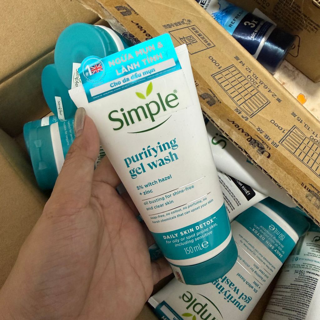 Sửa rửa mặt simple 150ml