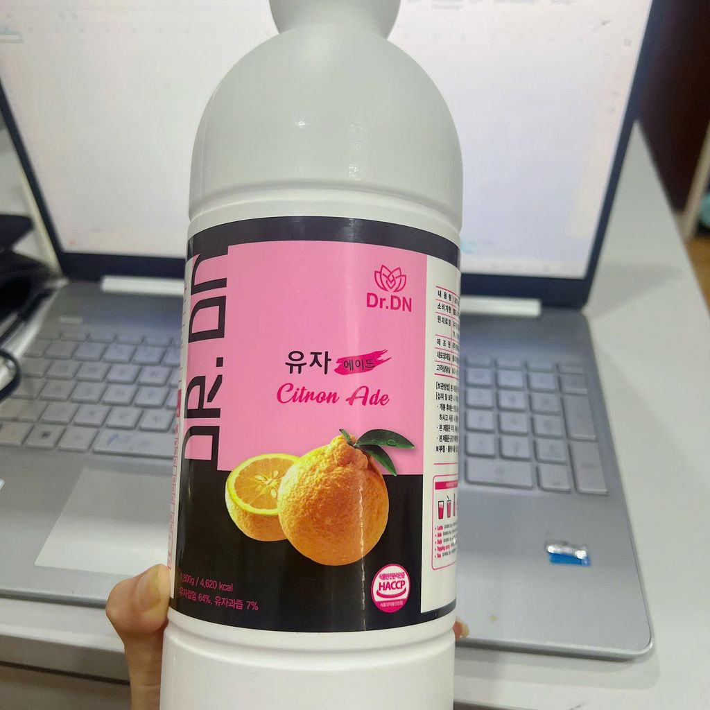 ￼Nước Yuja Cam Chanh Dr.DN Hàn Quốc 1.8L Pha 80 Ly Giải Nhiệt Bổ Sung Vitamin C Siêu Ngon