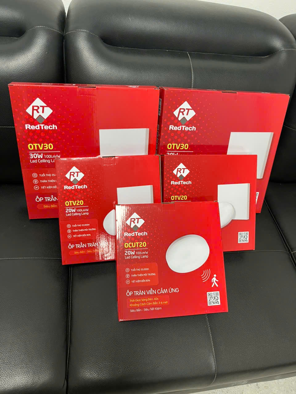 Đèn led ốp trần tràn viền Redtech