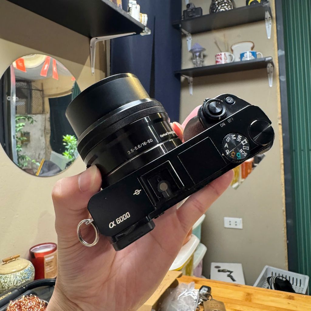 Body/kit máy ảnh sony A6000 zin đẹp 98-99%