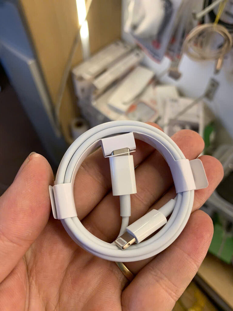 Cáp sạc nhanh iphone PD 20w C to L chuẩn dòng full hộp hàng Fake xịn