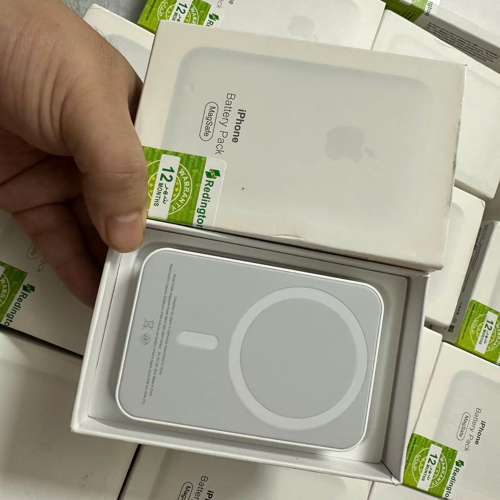 SDP không dây magsafe 10.000mah (hàng tồn kho hộp xấu)