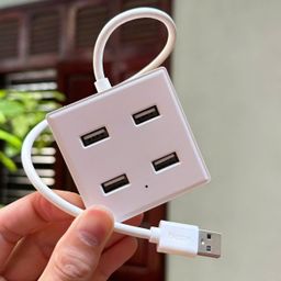 Hub chia USB hãng Biaze HUB16 này 4 cổng Usb 2.0, tốc độ lên đến 480Mbps