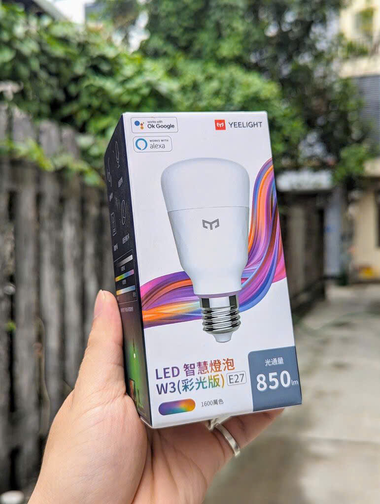 đèn LED thông minh XIAOMI Yeelight W3 E26/E27, điều khiển App,