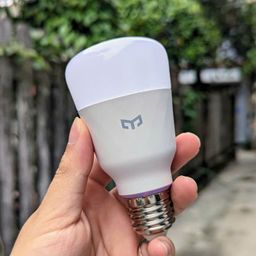 đèn LED thông minh XIAOMI Yeelight W3 E26/E27, điều khiển App,