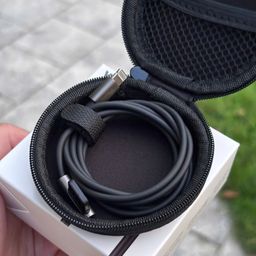 🔌 Vinpok PokCable Mos – Cáp sạc 2 trong 1, nhỏ gọn mà mạnh mẽ!