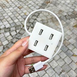 Hub chia USB hãng Biaze HUB16 này 4 cổng Usb 2.0, tốc độ lên đến 480Mbps