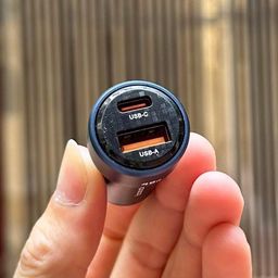 Sạc xe hơi 48W, 2 cổng USB-A + USB-C Toocki