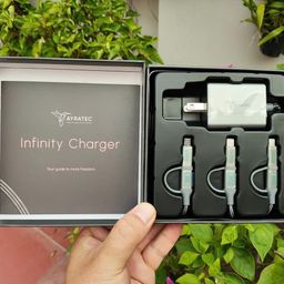 Sạc nhanh 65W AyraTec Infinity liền 3 dây cáp