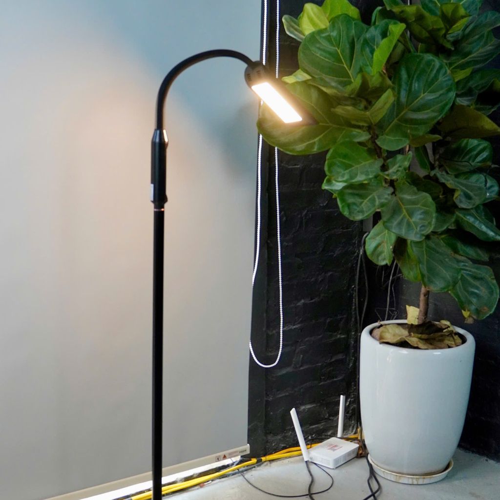 Đèn LED cây Taotronics TT-DL060 - bảo vệ mắt, điều khiển cảm ứng, tăng giảm ch…