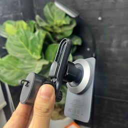 Đế giữ điện thoại Magsafe sạc nhanh không dây 15w hãng LISEN