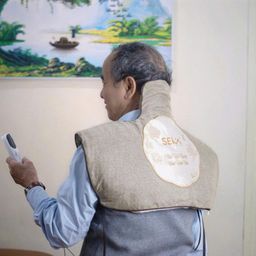 Đai chườm nóng ngải cứu cổ vai gáy SKG680 Đa chức năng