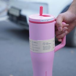 BÌNH GIỮ NHIỆT KISSKIND 1,18l ( Mầu Ngẫu Nhiên )
