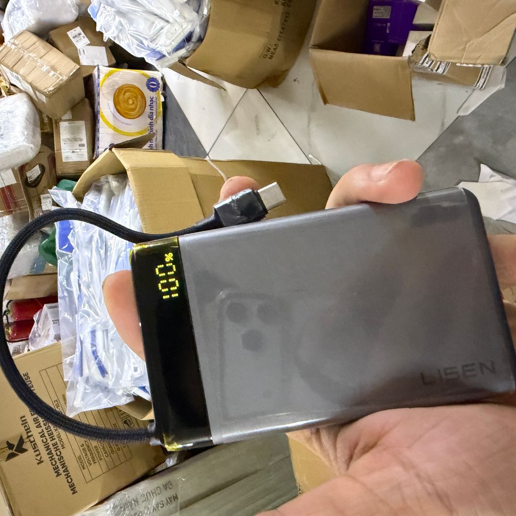 Pin dự phòng lisen 10.000maH hàng bán trên amazon