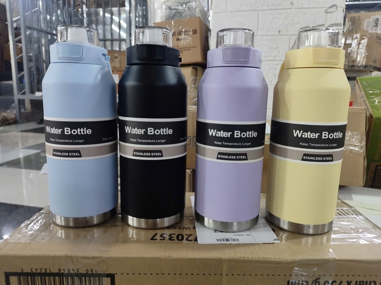 Bình Giữ Nhiệt Quai Xách Water Bottle 960ml Thép Chống Rỉ 18/8 Nắp Bật Thể Tha…