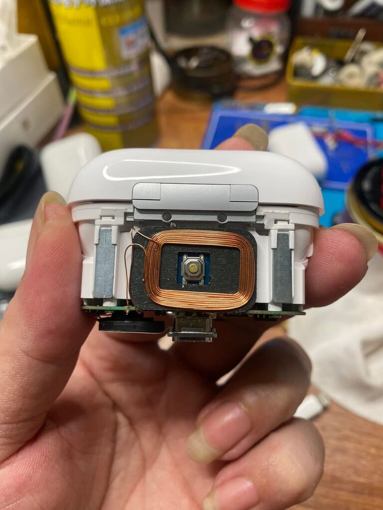 Tai nghe airpods pro 2 bản chip louda bt8892 fake - Ảnh 3