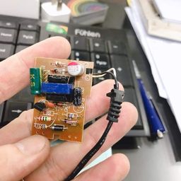 Sạc SS Liền dây chân Micro