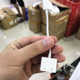 Bộ chia tai nghe + sạc Lightning
