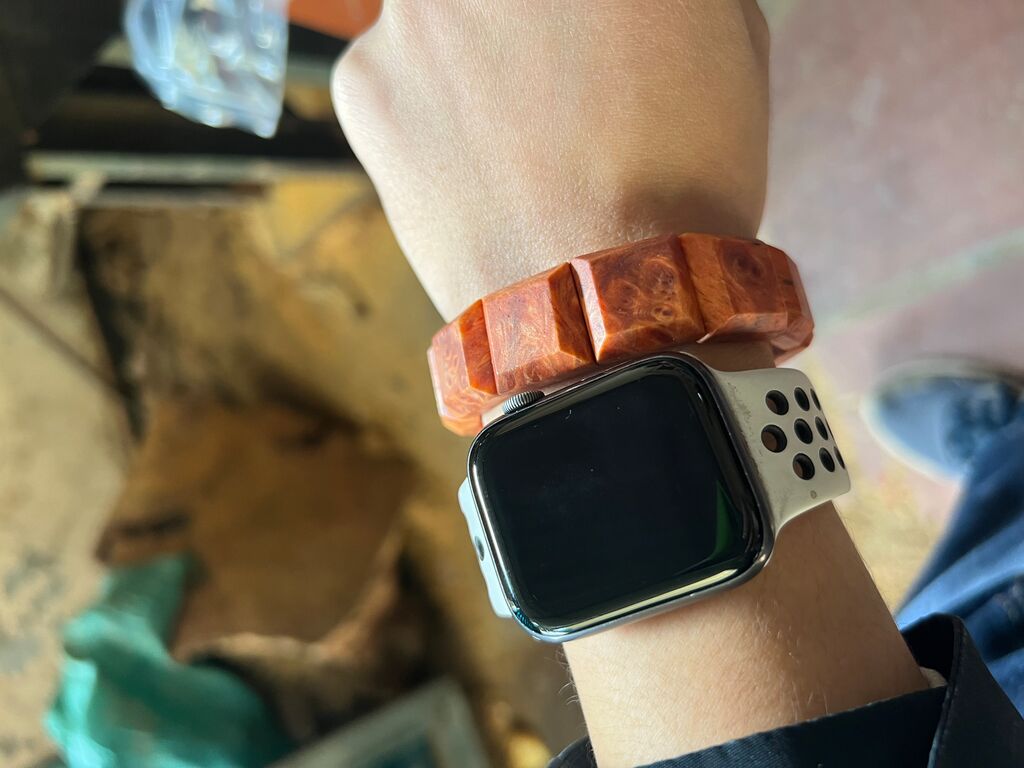 Vòng tay, lắc tay gỗ huyết long hàng nu 15li 18li