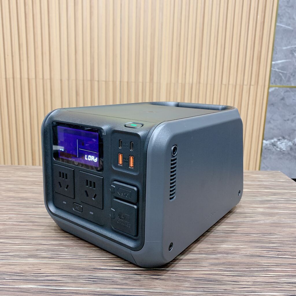 Trạm sạc di động 1000W hãng DJI POWER 500